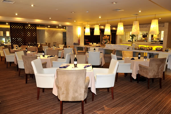 Beijing Intl Business Hotel News Plaza Esterno foto